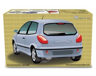 Fiat Bravo 2.0 HGT 1995 Nero Ink Met. Laudoracing 1:18 Resinemodell (Türen, Motorhaube... nicht zu öffnen!)